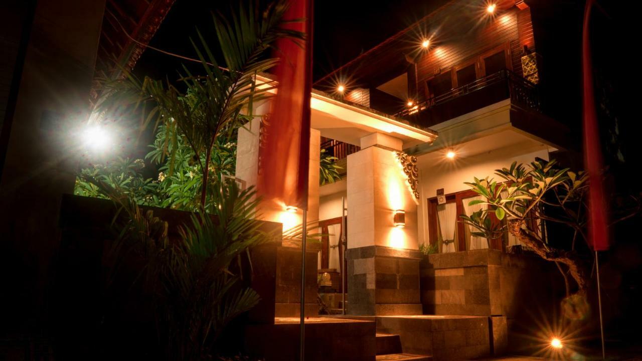 กุส มังค์ สเตย์ Hotel Batununggul ภายนอก รูปภาพ