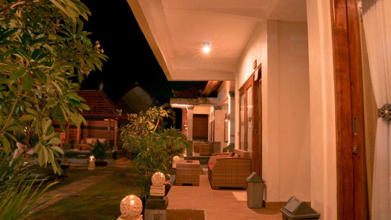 กุส มังค์ สเตย์ Hotel Batununggul ภายนอก รูปภาพ