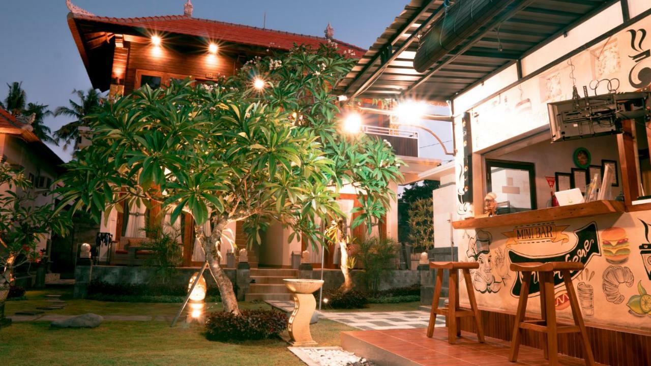 กุส มังค์ สเตย์ Hotel Batununggul ภายนอก รูปภาพ